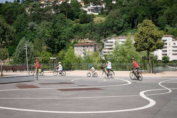 Covélo en famille © Laurence Danière