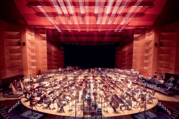 L'Auditorium et l'Orchestre National de Lyon © Fred Mortagne